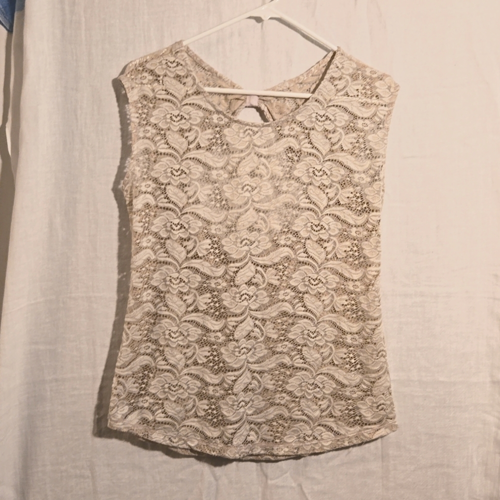 Maurices Womens Large Champagne Lace, Sheer, Sleeveless Shirt Feminine‎ Preppy